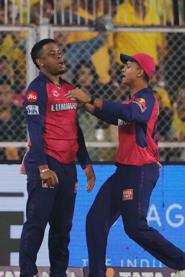 ipl-2025-rr-vs-csk-sandy-hettie-combine-to-dismiss-dhoni-x9i1kji.Click to read full article.