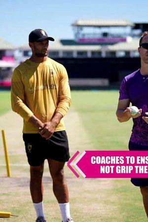 1-spin-bowling---basics-of-grip-xa948cg.Click to read full article.
