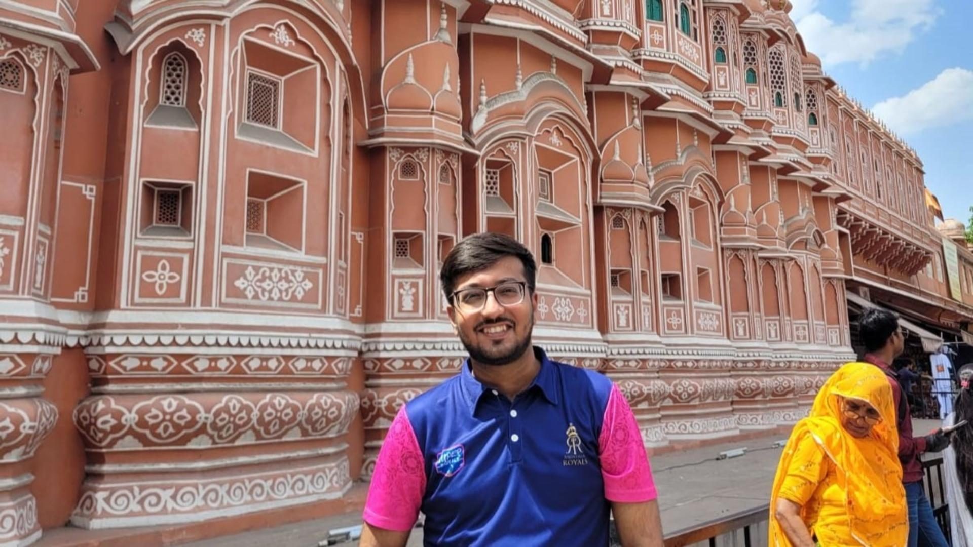 nikunj-bhagchandani-rajasthan-royals-fan-ipl.Click to read full article.