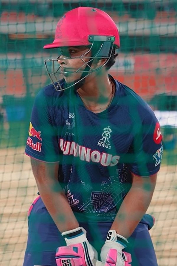 vaibhav-in-focus-iyer-in-frame-x9jcrde.Click to read full article.