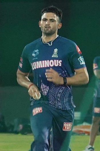 sharp-and-steady-ashok-sharmas-bowling-session-x9jtfte.Click to read full article.