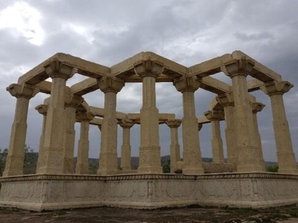 the-oft-forgotten-rajasthans-maharaniyon-ki-chhatriyan.Click to read full article.