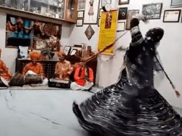 kalbeliya-performance-and-lecture.Click to read full article.