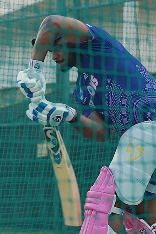 sanju-stands-like-a-wall-rock-solid-in-defense-x9i8r8e.Click to read full article.